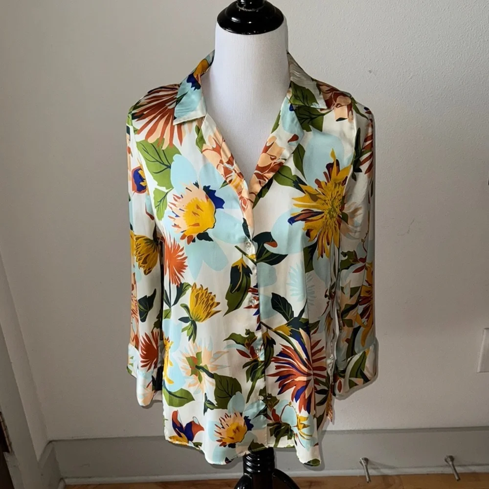 ZARA Satin‎ floral print buttoned down woman’s shirt blouse Sz XS